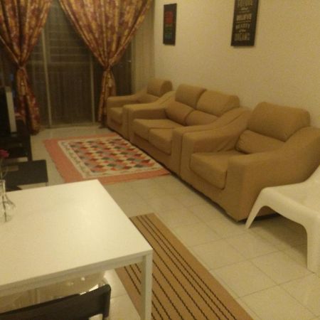 Homestay D 11 Putrajaya Netflix Wifi Exterior photo